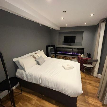 Cosy Double Bed With Fire Place Edinburgh Exterior foto